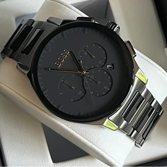 HB1513814 - Hugo Boss Men’s Peak Chronograph Watch - Picture 4 of 13